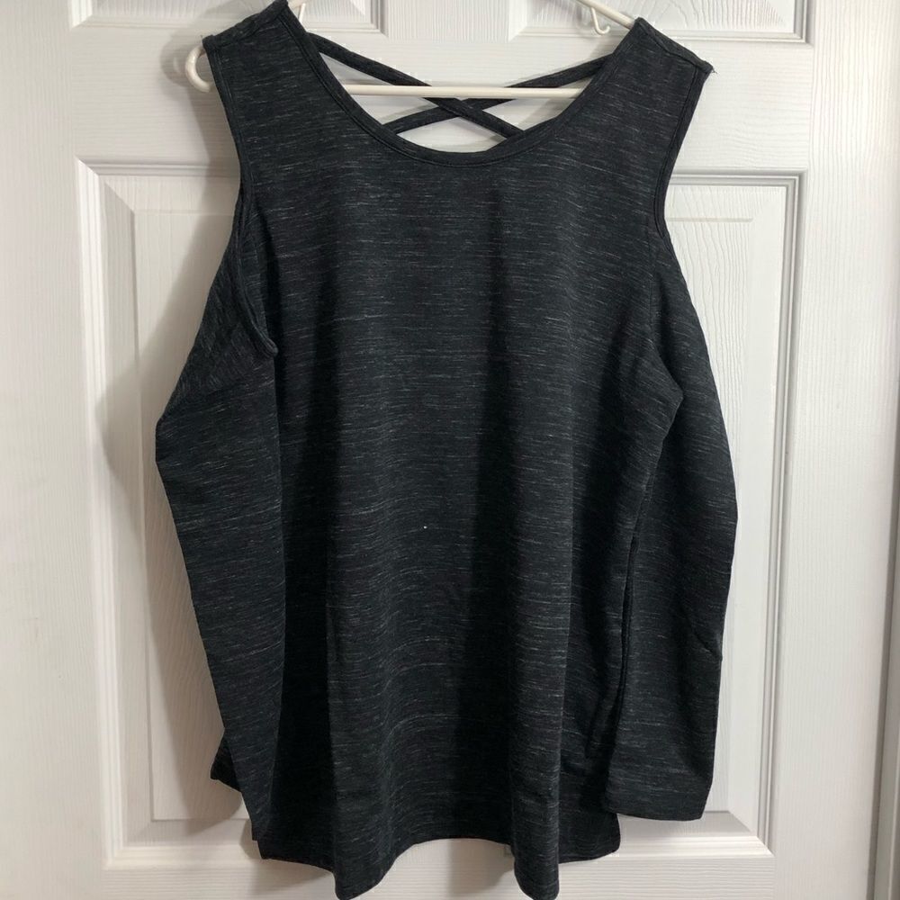 NWT Lane Bryant cold Shoulder L/S criss cross back top